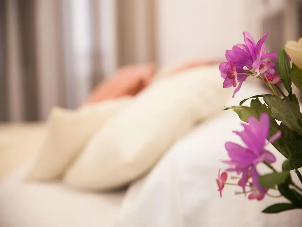 Belle Epoque B&B Trapani 2*,